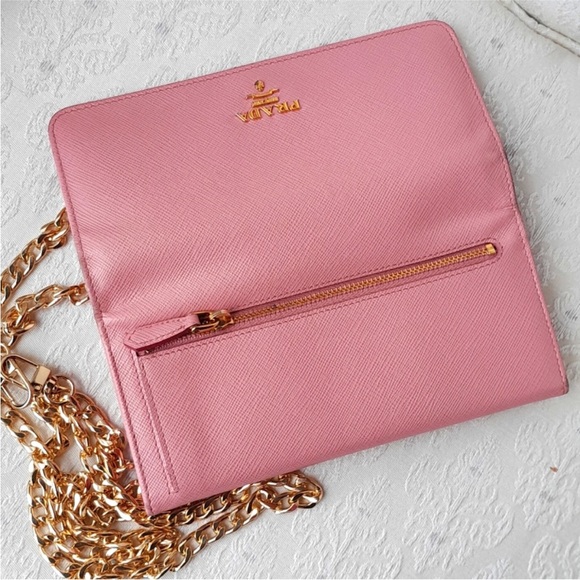 Prada Stunning Wallet/Cross body! - Picture 4 of 16